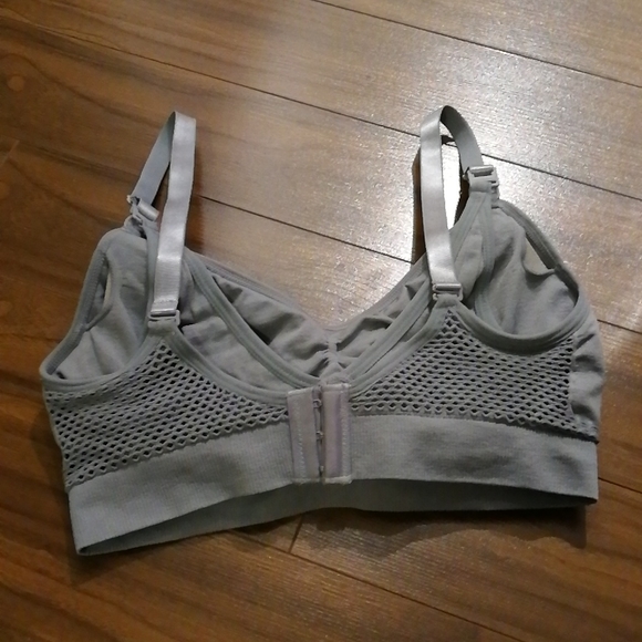 NWOT nursing/pumping bra - Picture 8 of 10